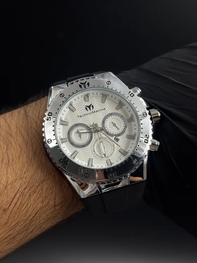 TECHNOMARINE 1.1 Precisión Suiza y Estilo que IMPONE 🌊🔥