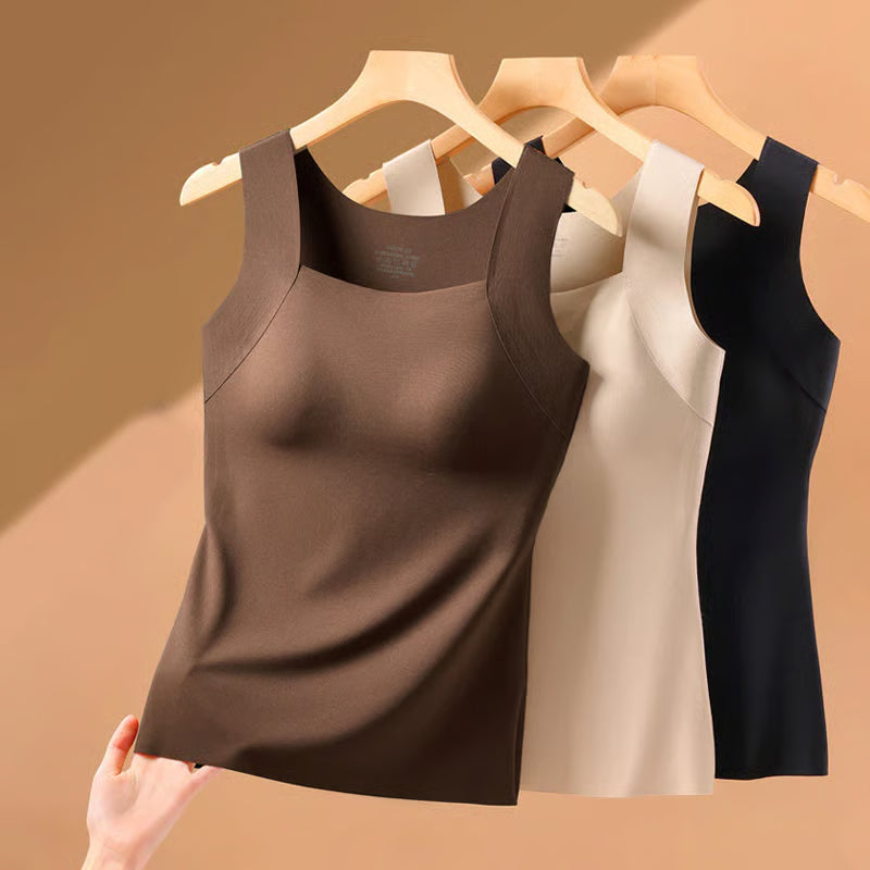 Blusa con sujetador incorporado y tirantes ajustables