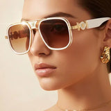 Lujo con un toque especial: las gafas más llamativas de Chanel