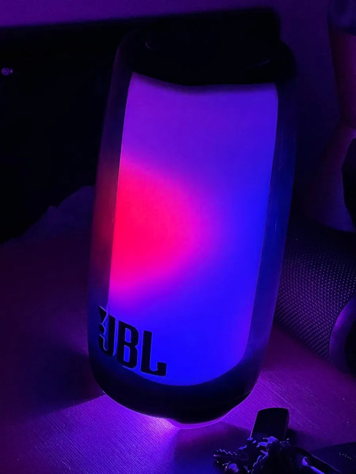 ¡Oferta relámpago! ¡Más de 50 mil unidades vendidas! ¡Casi agotado! JBL Pulse 5 – ¡Sonido Premium y Potencia al Máximo